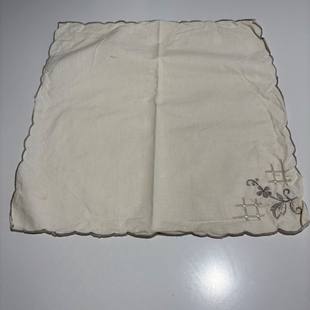 Vintage Embroidered Linen Napkins Set of 5 Floral Cream Scalloped Edge Square‎